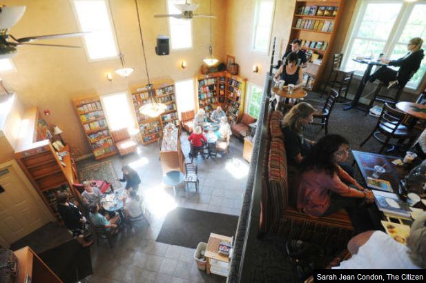 Creekside Books and Coffee