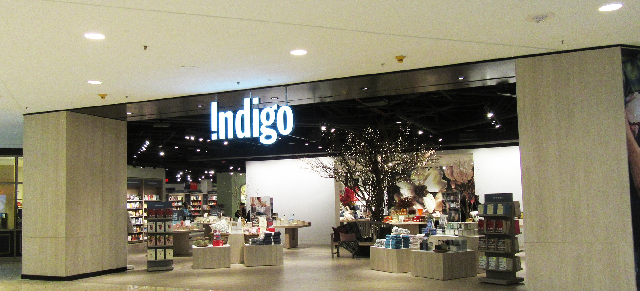 Indigo bookstore opens first U.S. store in Short Hills NJ