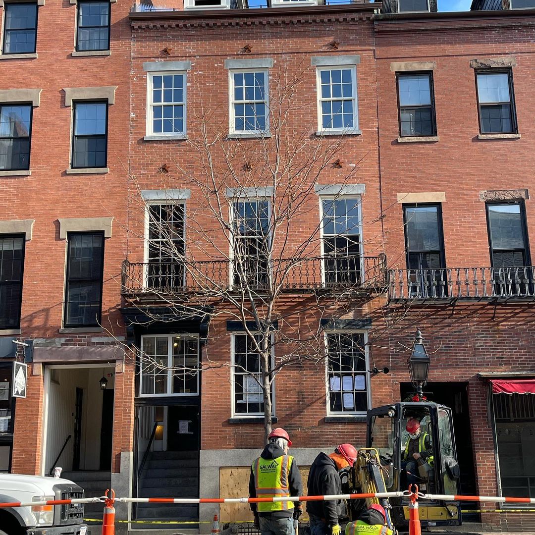 JRL Interiors — A day at Beacon Hill Books in Boston